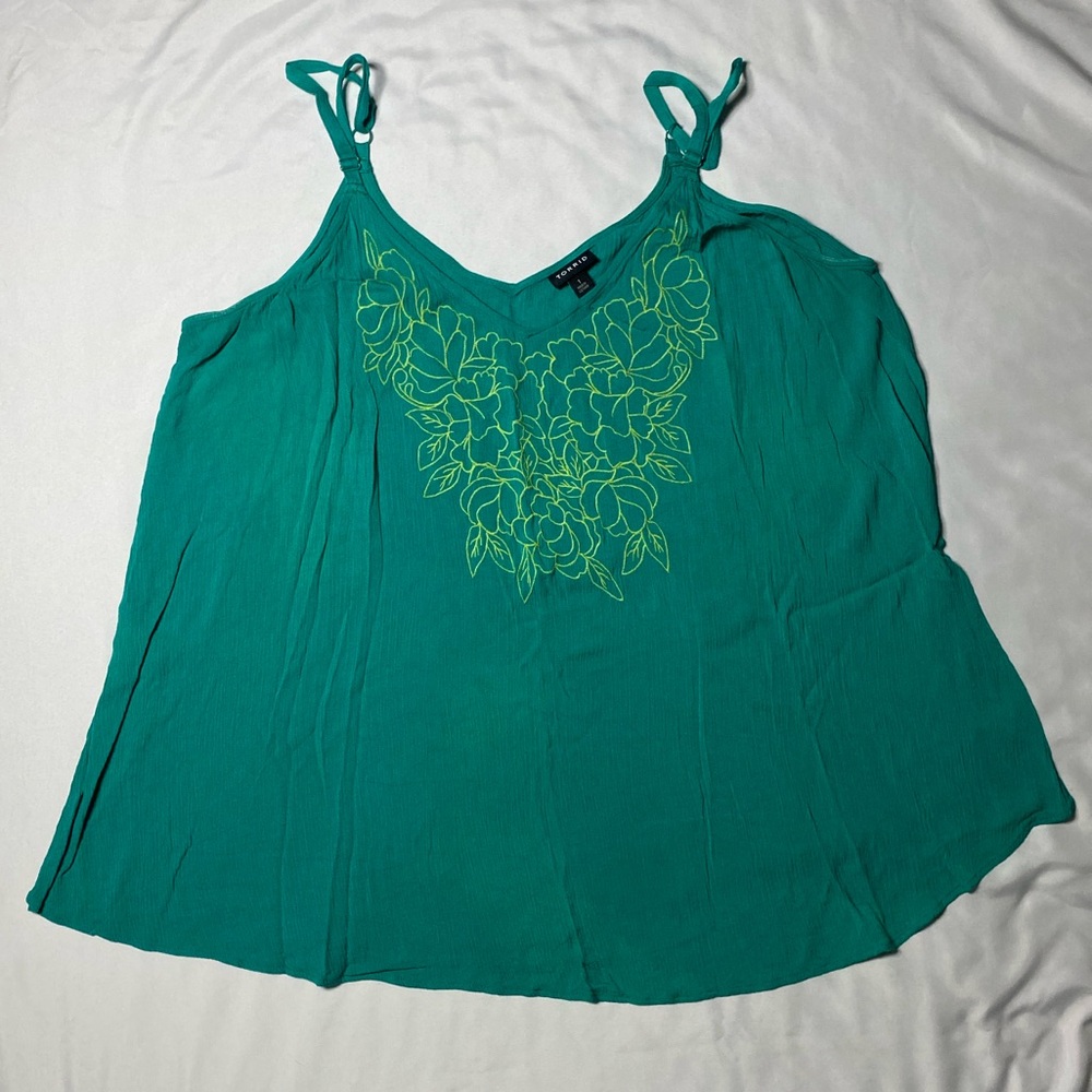 Size 1 green crepe spaghetti strap tank with neon green floral embroidery